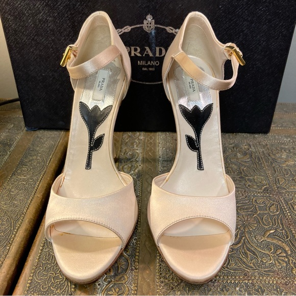 NWT Prada satin heels Calzature Donna Jeweled blush cream size 6 - Picture 2 of 10